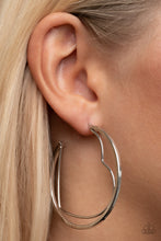 Load image into Gallery viewer, Love Goes Around - Silver earring
