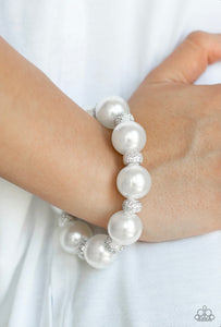 Extra Elegant White Bracelet