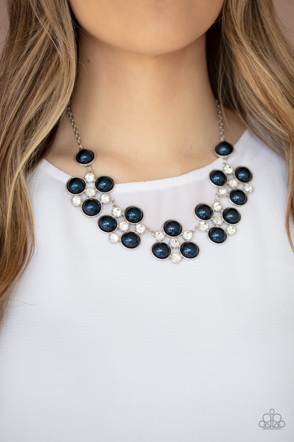 Night of the Symphony Blue necklace