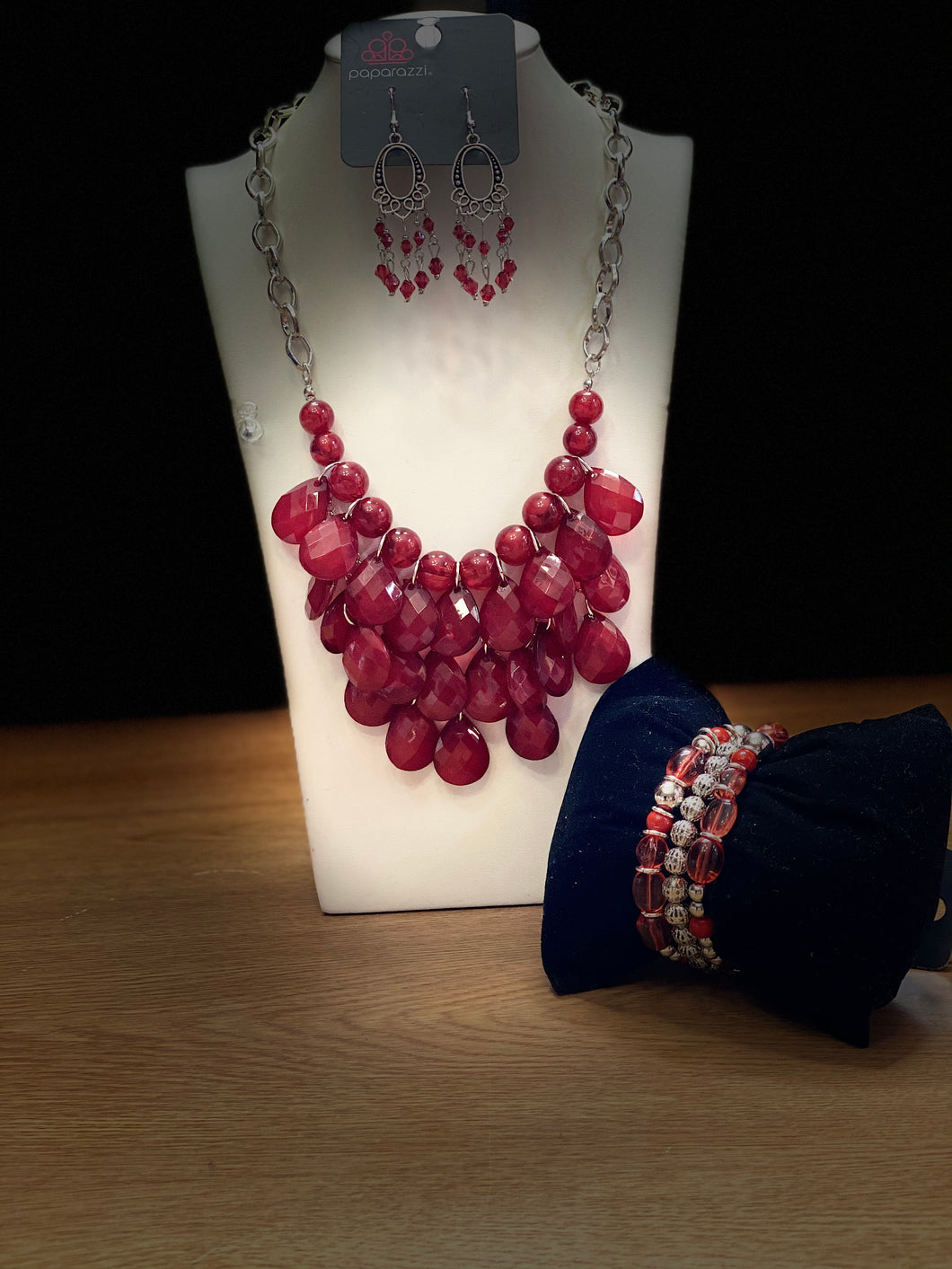 QWB Sets Red
