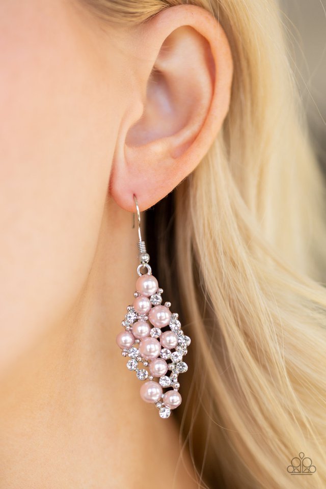 Famous Fashion pink earring