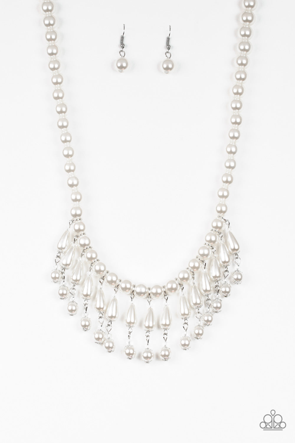 Miss Majestic White necklace
