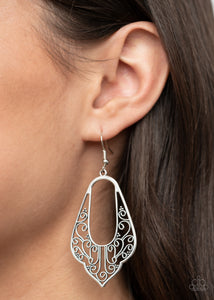 Grapevine Glamour silver earring