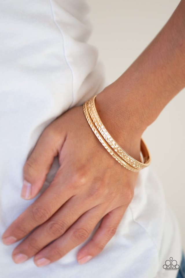 Casually Couture Gold bracelet