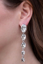Load image into Gallery viewer, Red carpet radiance White Earring Post
