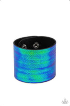 Load image into Gallery viewer, Cosmo Cruise Blue Urban Bracelet
