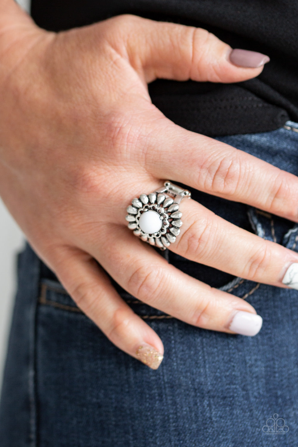 Poppy Pep White Ring