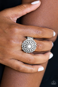 Daringly Daisy white ring