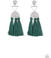 Load image into Gallery viewer, tassel trippin green earring
