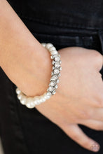 Load image into Gallery viewer, Traffic-Stopping Sparkle white bracelet
